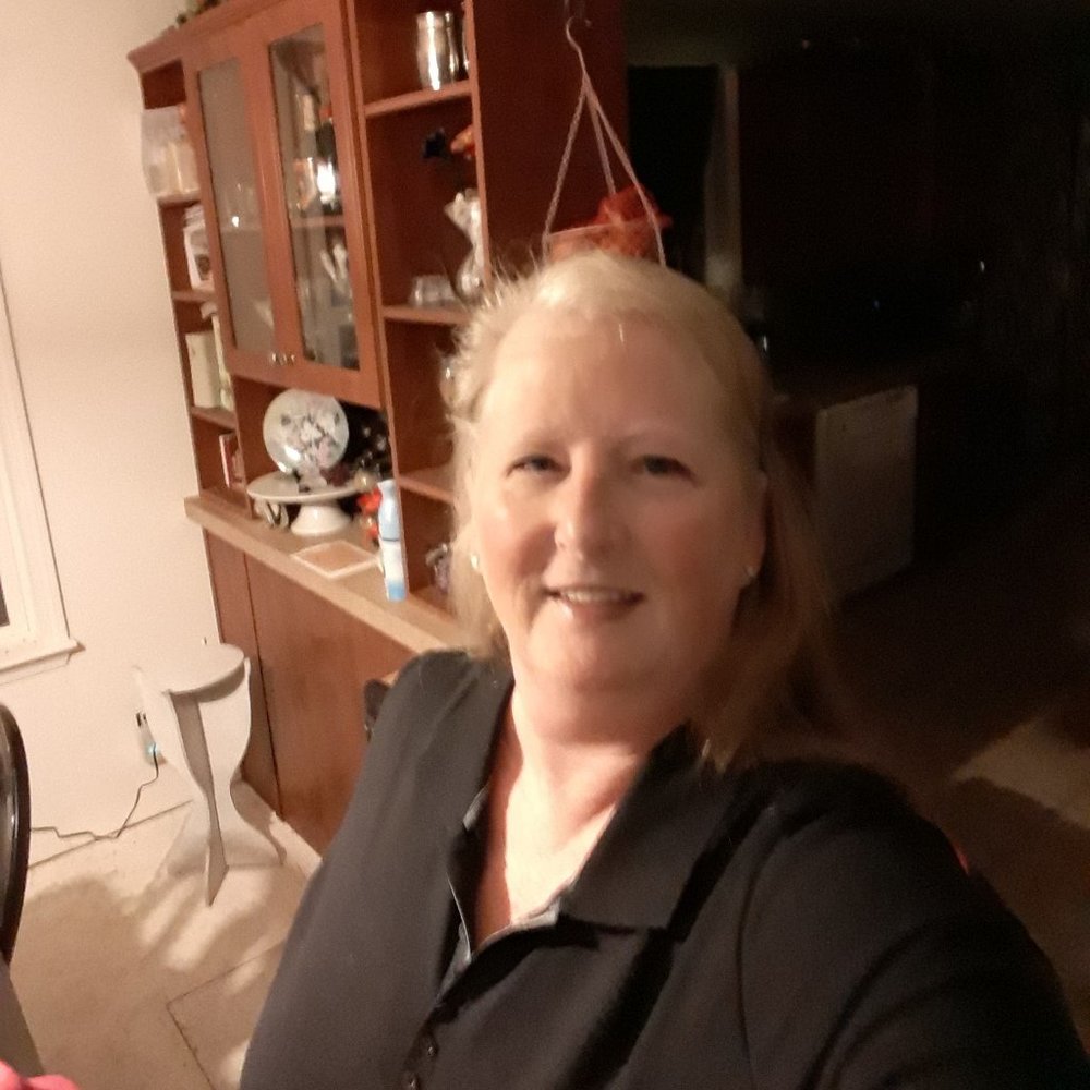 Meet your Posher, Tina